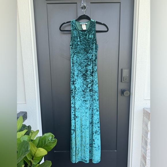 Vintage 90s La Belle velvet dress - Picture 2 of 9